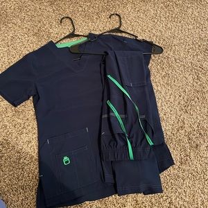Carhartt scrubs top and bottom